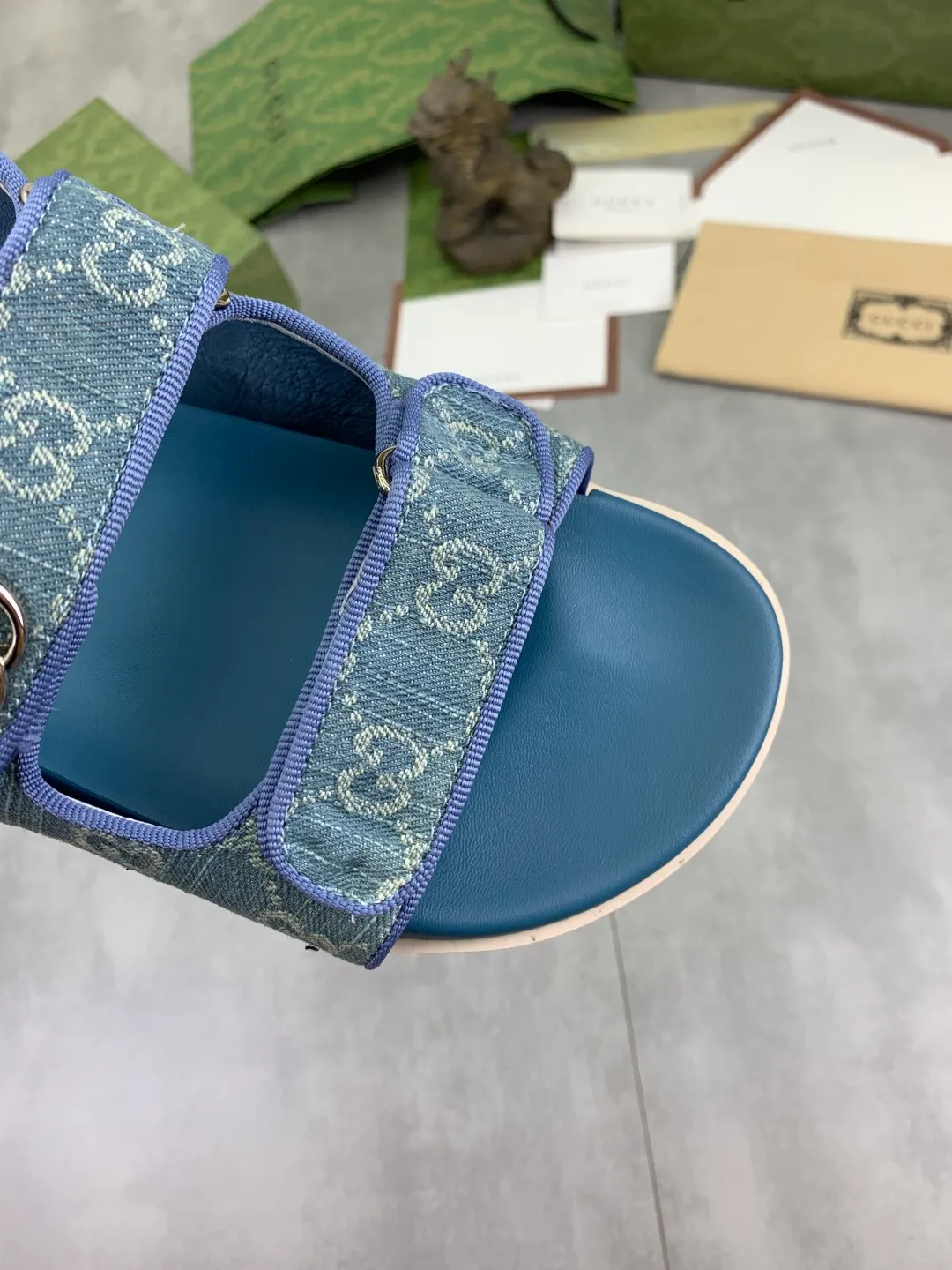 Men's Men's Shoes 💰P460💰【New Style】High Version 🎁🎁🎁 GUCCI New Year of the Snake casual slippers, original official website, perfect workmanship, transmitting a kind of noble luxury, sublimating its definition of luxury in Gucci's high-end extraordinary craftsmanship. Original Gucci double G combination outsole, code number: 35-45, complete package